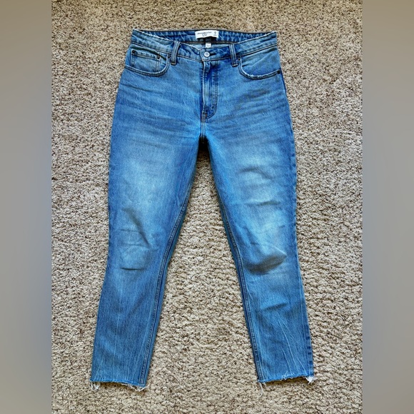 Abercrombie & Fitch High Rise Skinny Jeans Curve Love size 29 LONG - Picture 1 of 12